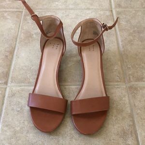 Tan low Wedge sandals